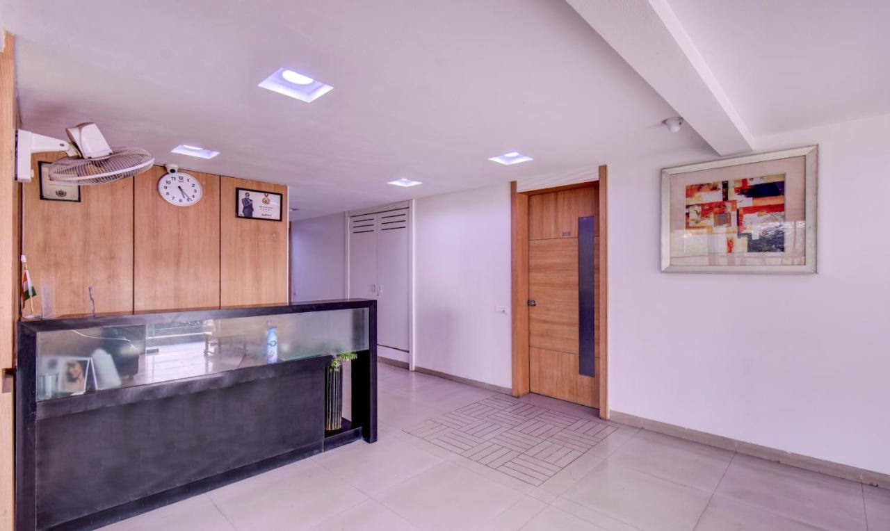 Treebo Admiral Suites New Usmanpura Aurangabad  Buitenkant foto