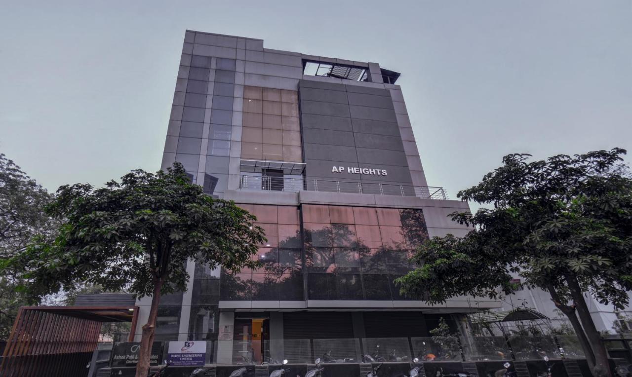 Treebo Admiral Suites New Usmanpura Aurangabad  Buitenkant foto
