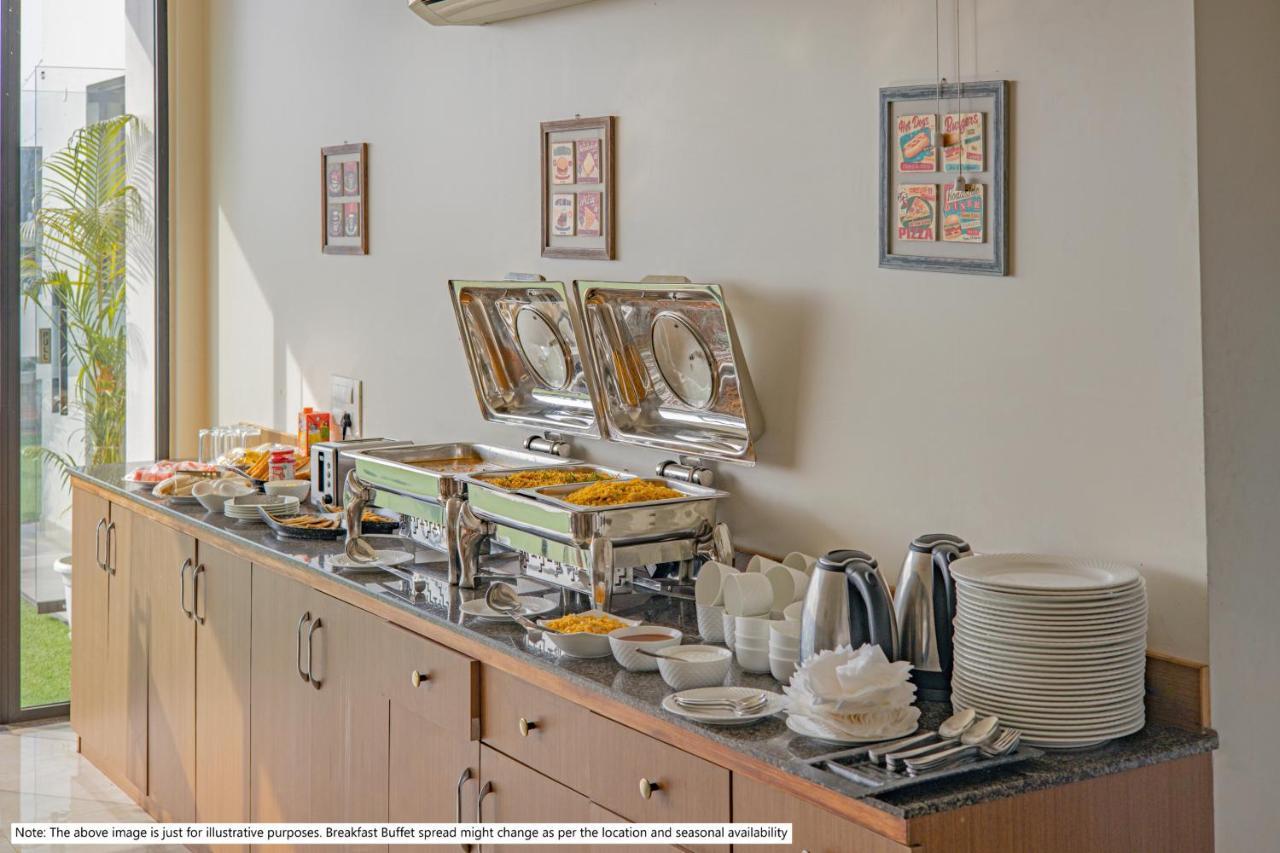 Treebo Admiral Suites New Usmanpura Aurangabad  Buitenkant foto