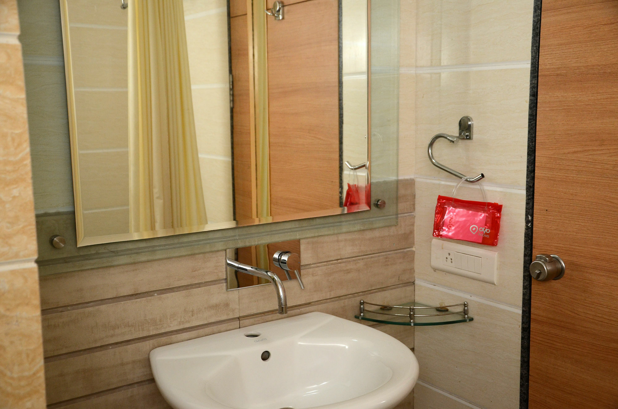 Treebo Admiral Suites New Usmanpura Aurangabad  Buitenkant foto